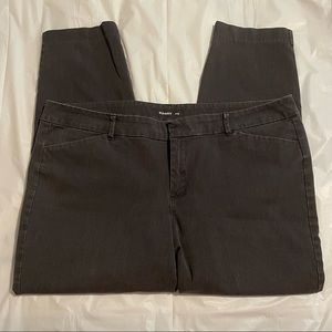 🌼 Bundle 2 for $20 🌼  Old Navy Gray Women’s Pixie Pants